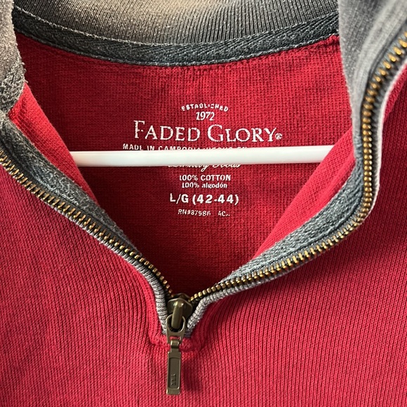 MEN’S RED QUARTER ZIP VINTAGE • BEST OFFER!! - Picture 5 of 5